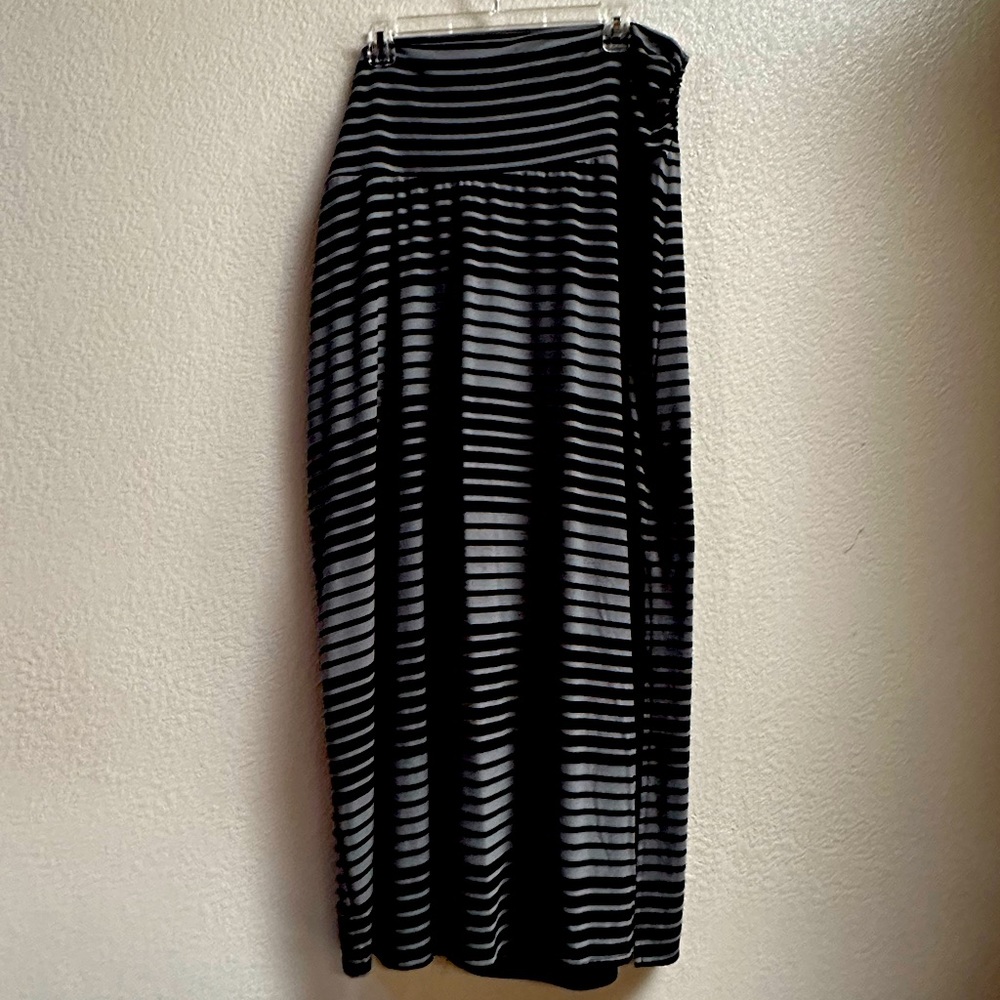 Old Navy maxi skirt